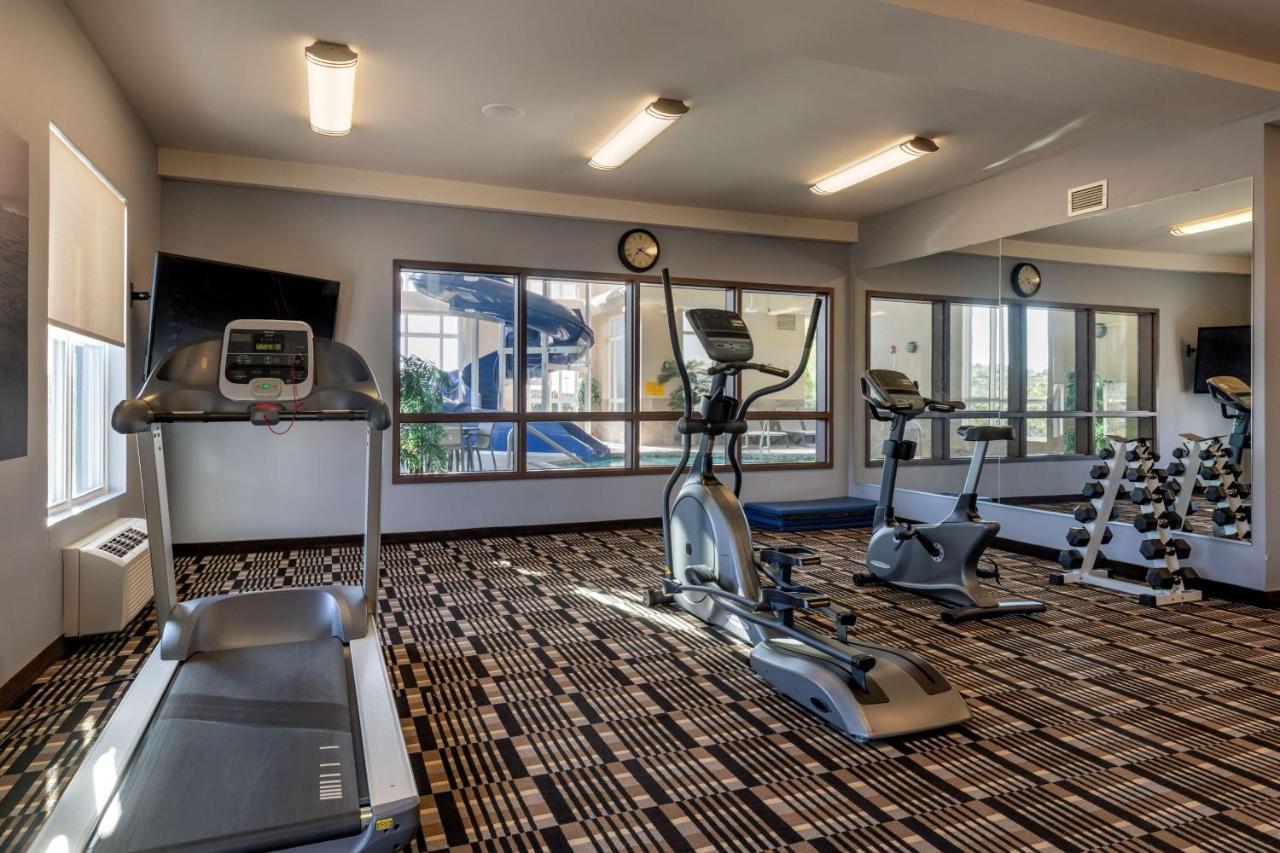 Best Western Plus Bridgewater Hotel & Convention Centre Bagian luar foto