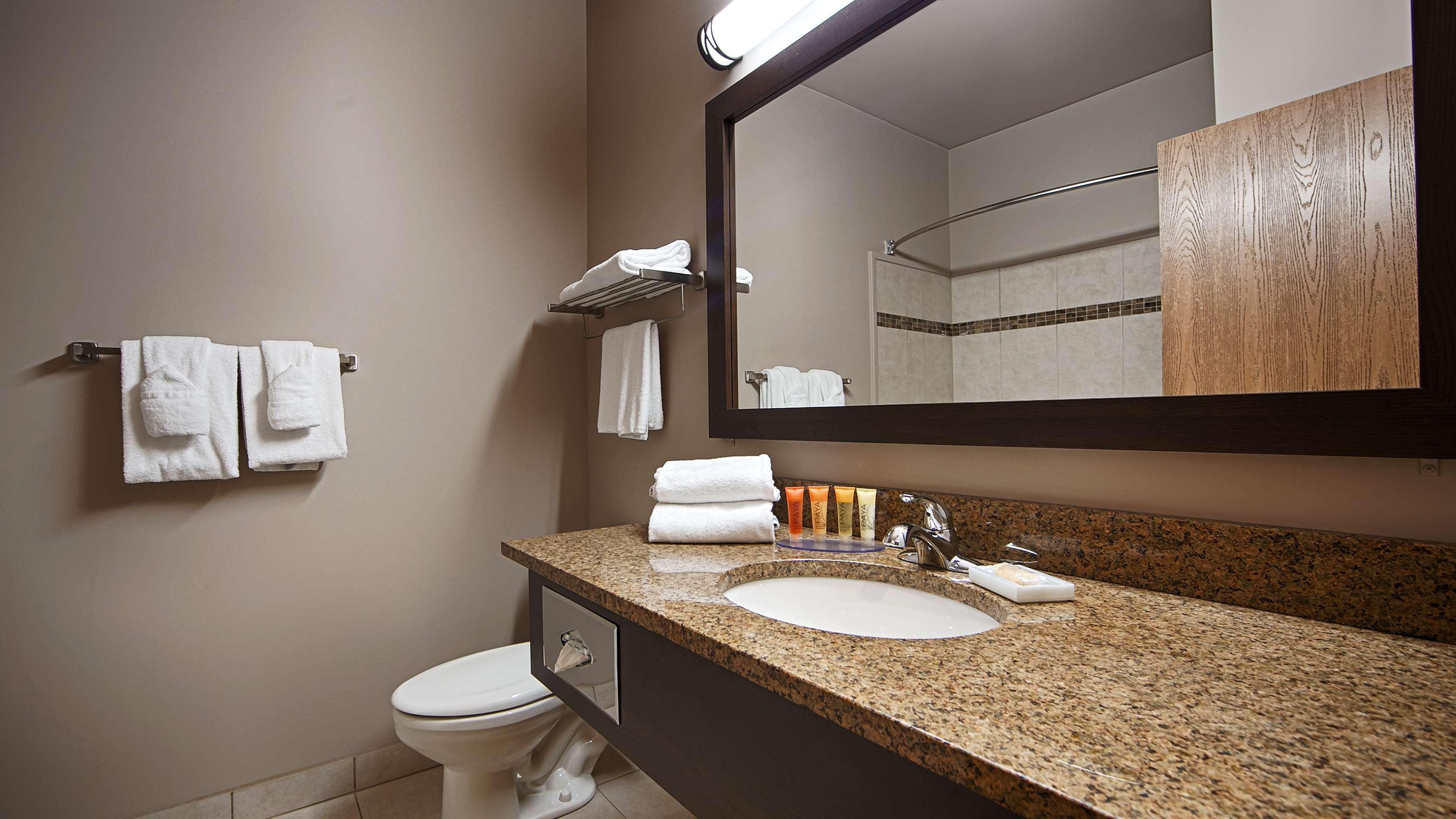 Best Western Plus Bridgewater Hotel & Convention Centre Bagian luar foto